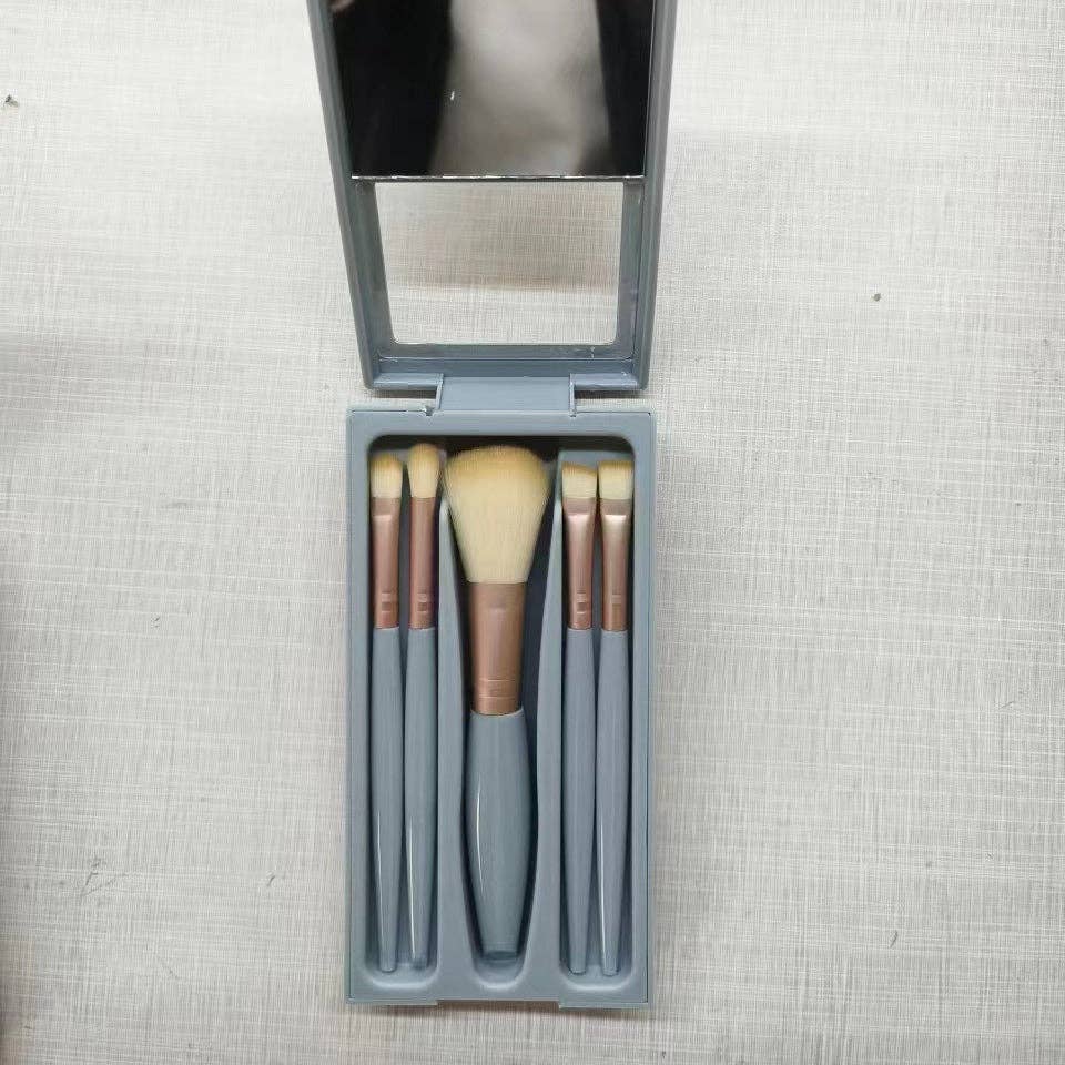 Vintage Vibe Compact 5-Piece Makeup Brush Set with Mirror, Portable Travel Kit